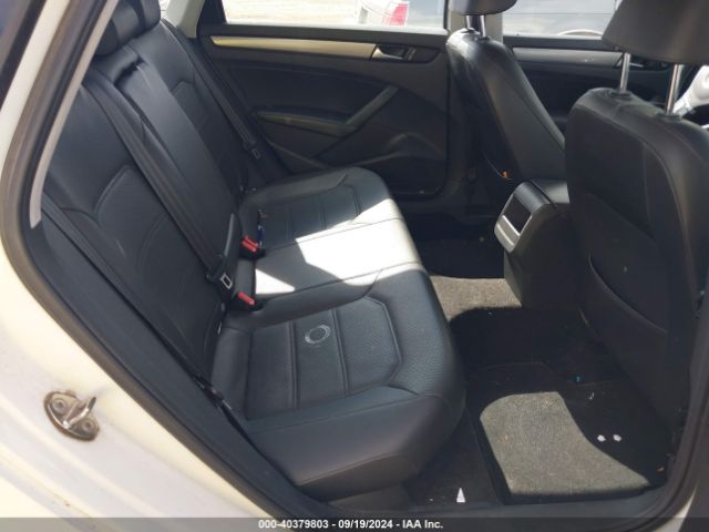 1VWAT7A37FC052386 Volkswagen Passat 1.8t Wolfsburg Edition