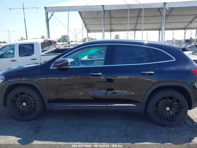 W1N4N4GB8MJ272404 Mercedes-Benz GLA 250