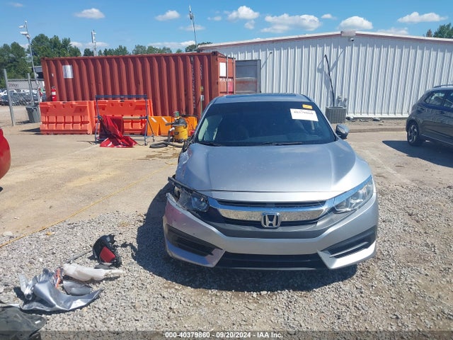 Honda CIVIC EX 2018 2HGFC2F75JH592981 Image 13