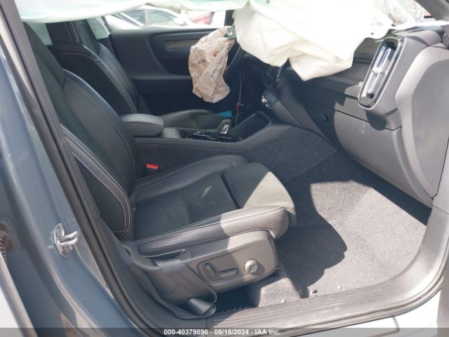 YV4AC2HM3M2564389 Volvo Xc40 T4 R-design