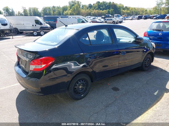 2017 MITSUBISHI MIRAGE G4 ML32F3FJ8HHF09099 Photo 3