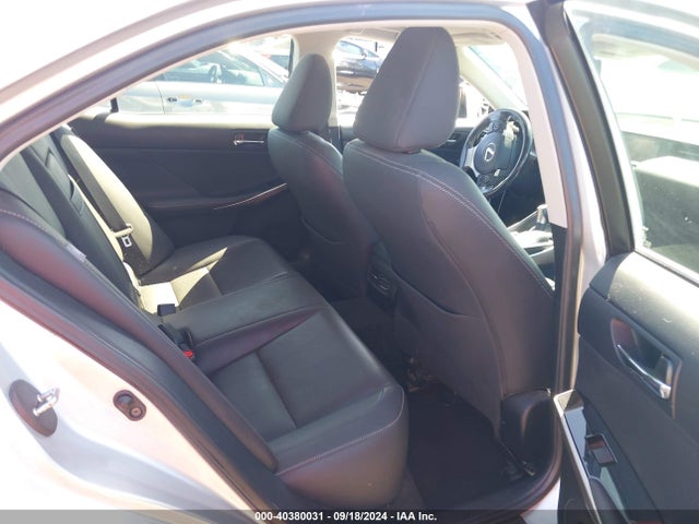 JTHBA1D22G5002156 Lexus IS 200T
