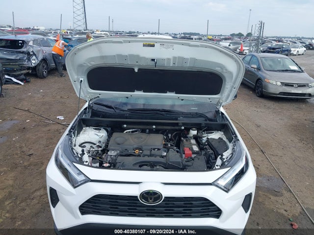 Toyota RAV4 LE 2024 2T3F1RFV2RC430301 Image 10