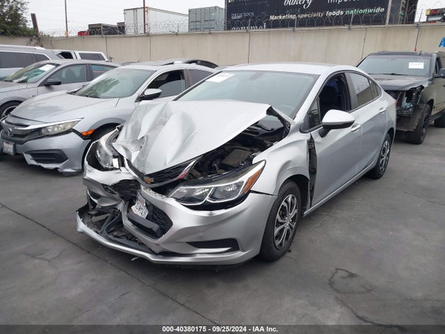 Chevrolet Cruze Ls Auto 2018 1G1BC5SM0J7193071 Image 2