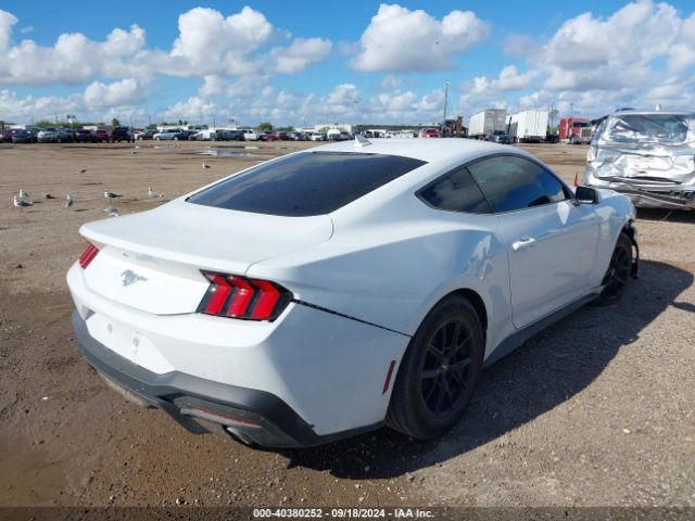 2024 FORD MUSTANG 1FA6P8THXR5121453 Photo 3