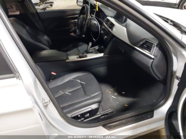 WBA3C3C5XEF984613 BMW 320i Xdrive