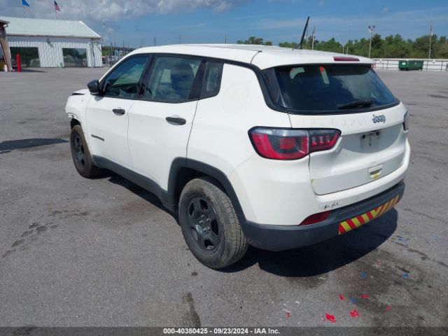 3C4NJCAB5JT318169 Jeep Compass Sport Fwd