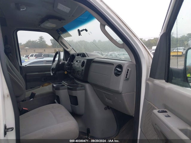 Ford E-250 Commercial 2014 1FTNE2EW8EDA54582 Image 5