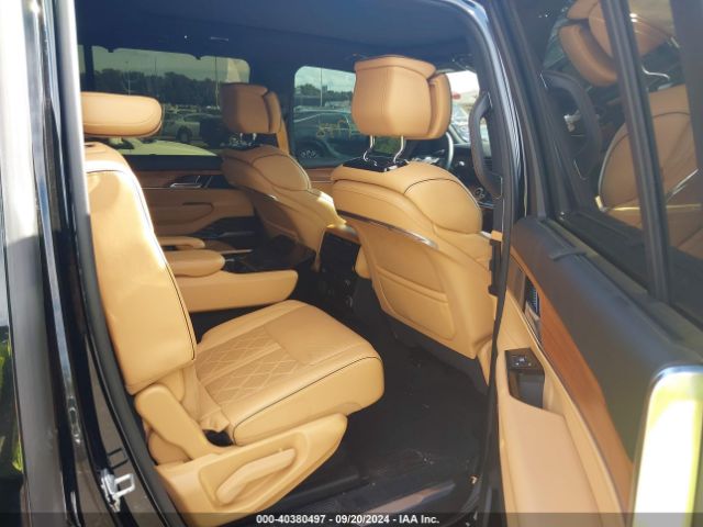 1C4SJVGJ4NS115827 Jeep Grand Wagoneer Series Iii 4x4