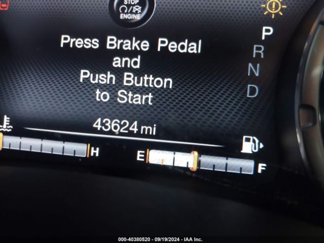 ZACNJDC15NPN49917 Jeep Renegade Trailhawk 4x4