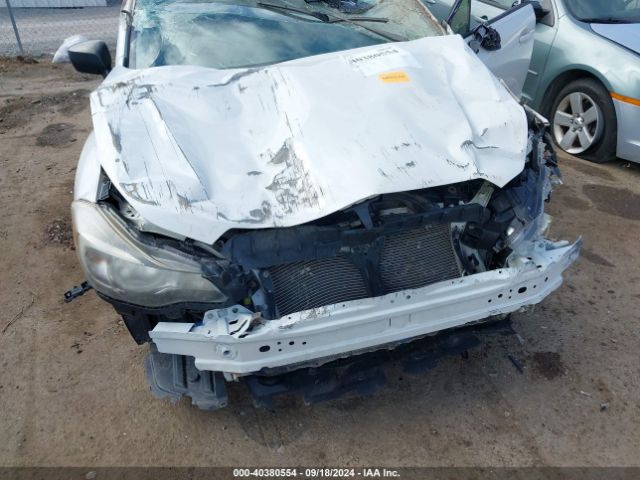 JF1GJAA60FH013240 Subaru Impreza 2.0i
