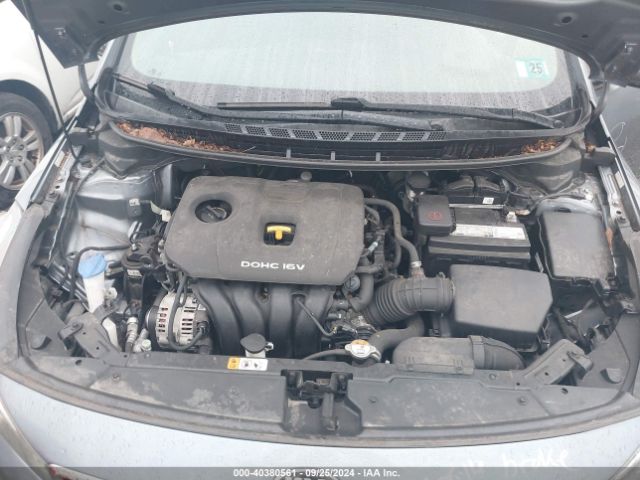 3KPFL4A79HE111931 KIA FORTE S