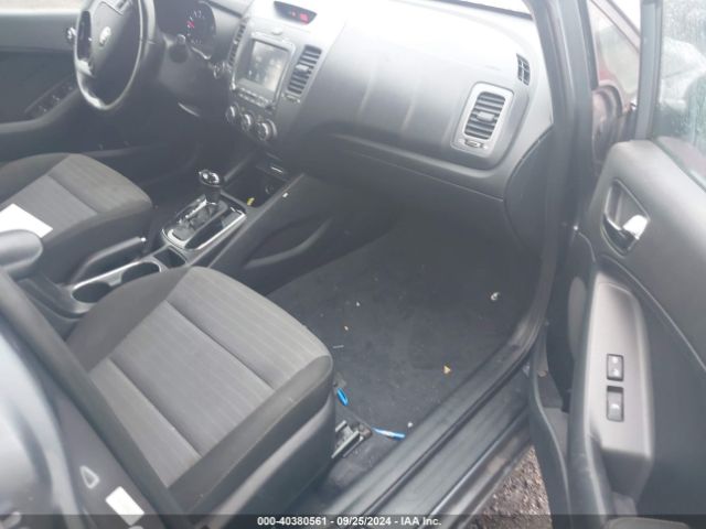3KPFL4A79HE111931 KIA FORTE S