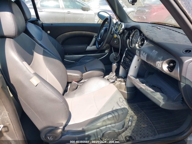 2005 MINI COOPER S WMWRH33485TK55272 Photo 4