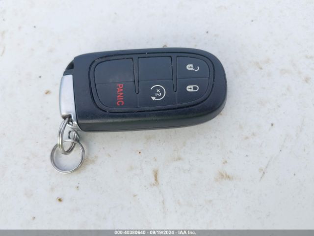 1C4PJMDS6HW512501 Jeep Cherokee Limited 4x4