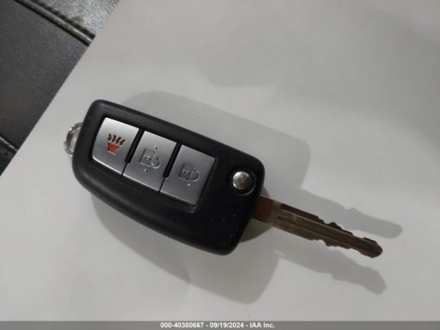 JN1BJ1CR3JW250341 Nissan Rogue Sport S