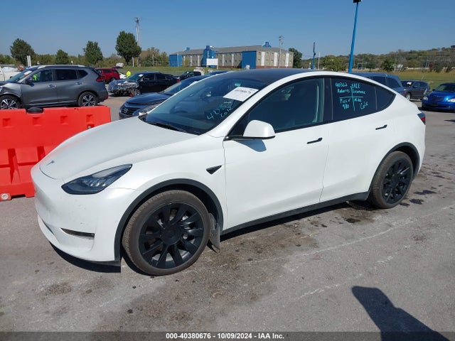 2022 TESLA MODEL Y 7SAYGDEE7NF413880 Photo 1