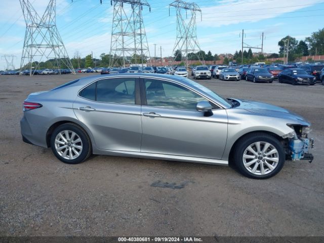 4T1B11HK1JU108215 Toyota CAMRY LE