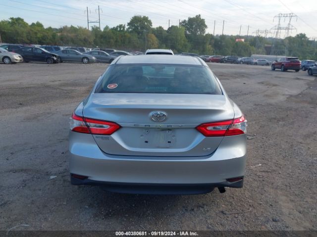 4T1B11HK1JU108215 Toyota CAMRY LE