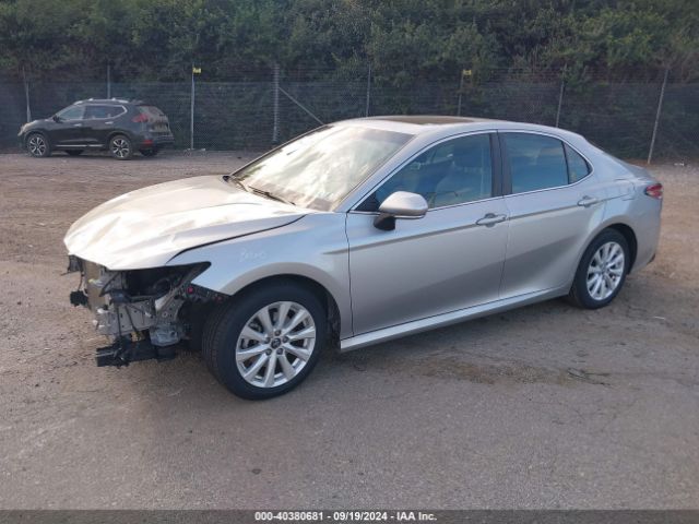 4T1B11HK1JU108215 Toyota CAMRY LE
