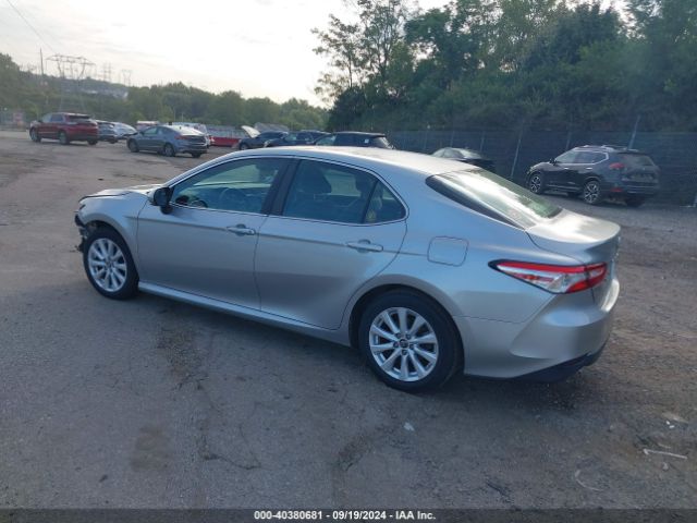 4T1B11HK1JU108215 Toyota CAMRY LE