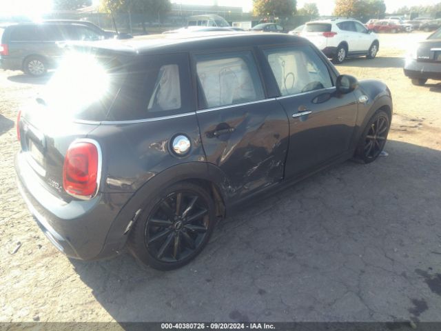WMWXU3C51F2B55889 Mini Hardtop Cooper S
