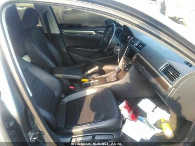 1VWBT7A36HC005700 Volkswagen Passat 1.8t Se