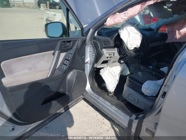 Subaru Forester 2.5i Premium 2015 JF2SJADC8FH822752 Image 5