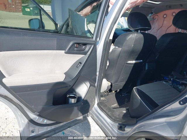 Subaru Forester 2.5i Premium 2015 JF2SJADC8FH822752 Image 8