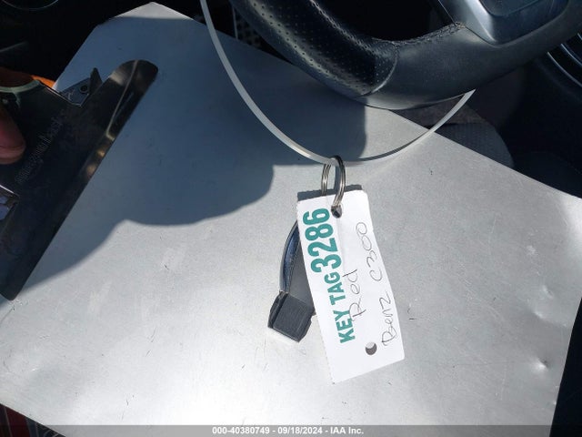 55SWF4JB5GU177945 Mercedes-Benz C 300