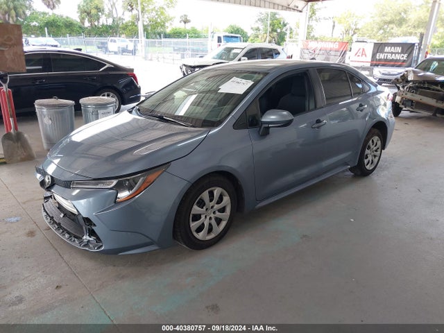 Toyota COROLLA LE 2022 JTDEPMAE6NJ201003 Image 2