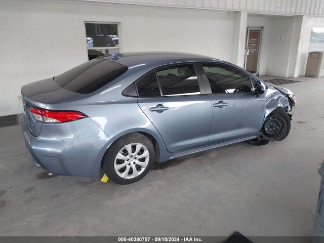 Toyota COROLLA LE 2022 JTDEPMAE6NJ201003 Image 4