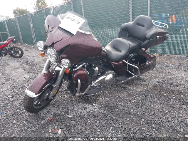 2019 HARLEY-DAVIDSON FLHTCU 1HD1FCC17KB664861 Photo 1