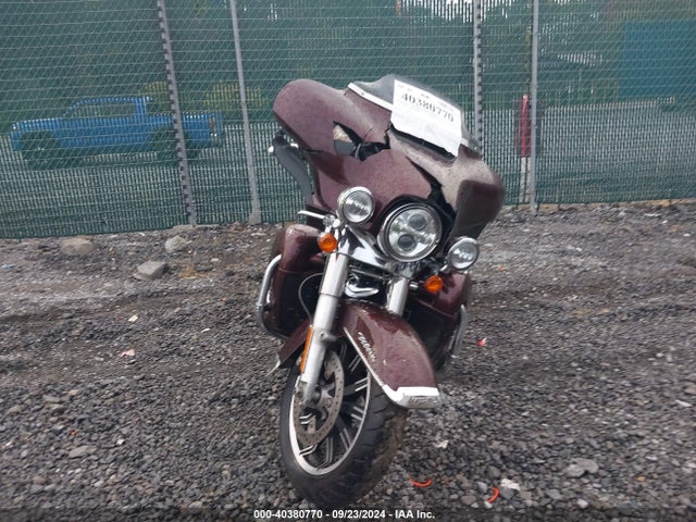2019 HARLEY-DAVIDSON FLHTCU 1HD1FCC17KB664861 Photo 4