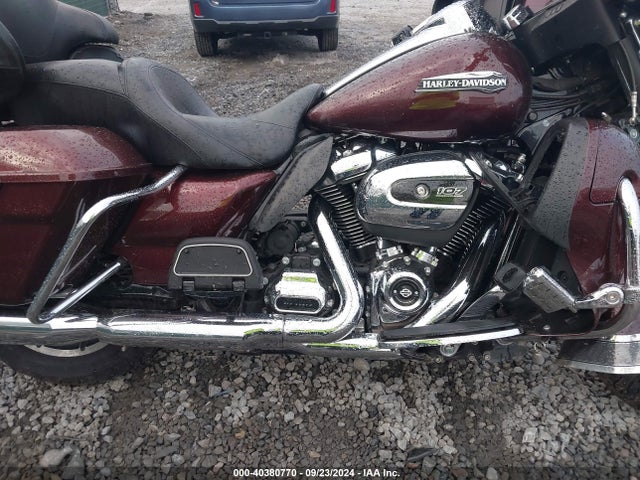 2019 HARLEY-DAVIDSON FLHTCU 1HD1FCC17KB664861 Photo 7