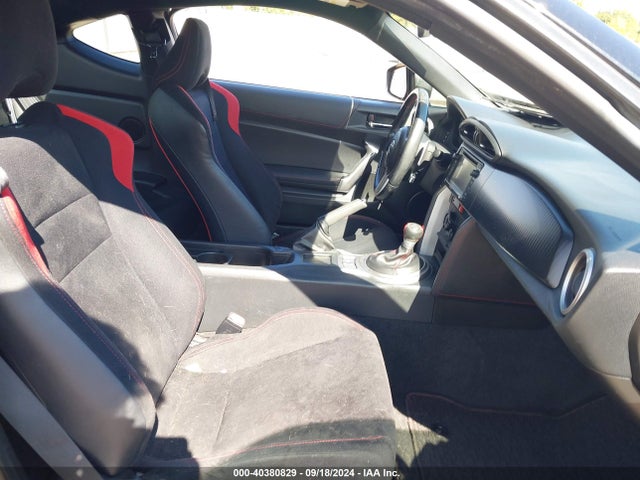 JF1ZNAA10E8705210 Scion Fr-s Base (a6)