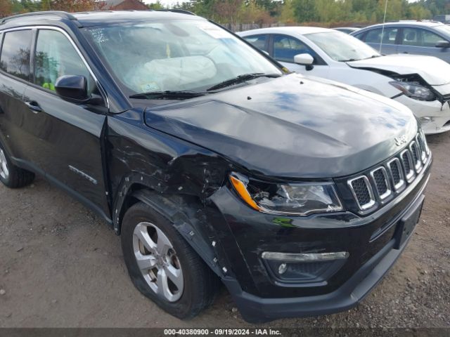 3C4NJDBBXKT847686 Jeep Compass Latitude 4x4