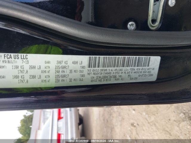 3C4NJDBBXKT847686 Jeep Compass Latitude 4x4