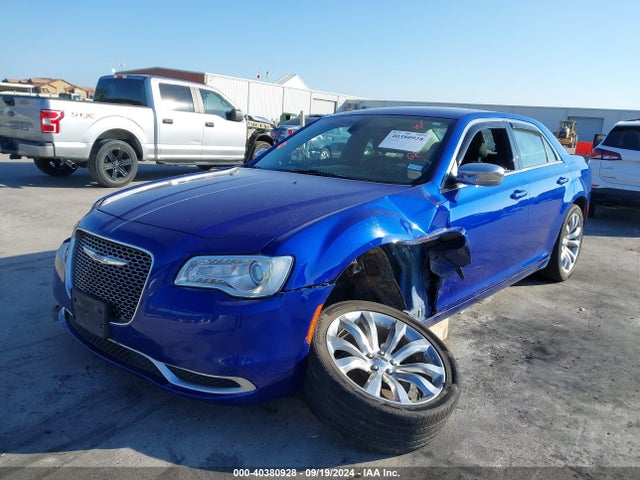 2C3CCAAG1JH340393 Chrysler 300 Touring