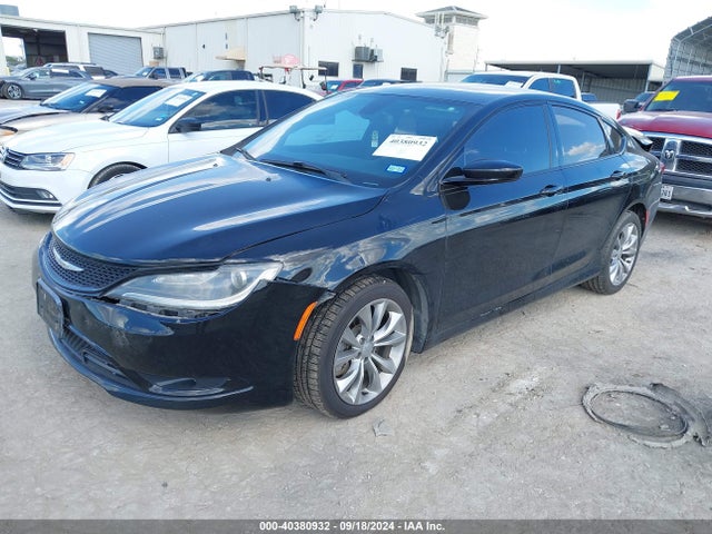 1C3CCCBG7FN615032 Chrysler 200 S