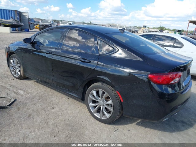 1C3CCCBG7FN615032 Chrysler 200 S