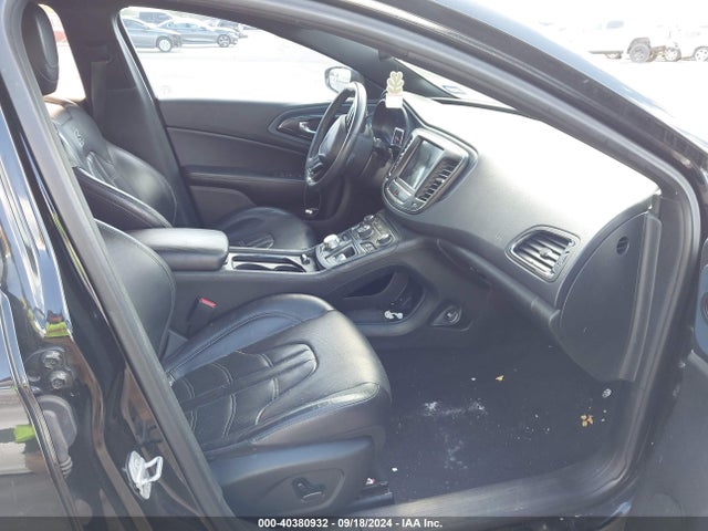 1C3CCCBG7FN615032 Chrysler 200 S