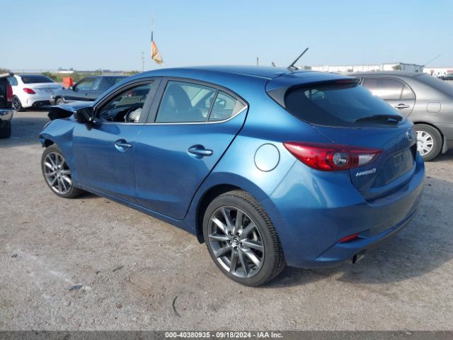 3MZBN1L3XJM250864 Mazda Mazda3 Touring