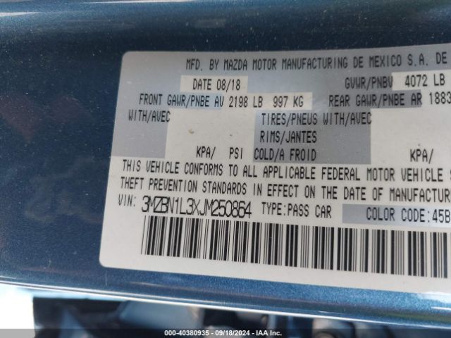 3MZBN1L3XJM250864 Mazda Mazda3 Touring