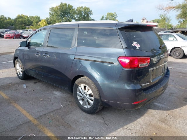 KIA SEDONA LX 2016 KNDMB5C15G6129422 Image 3