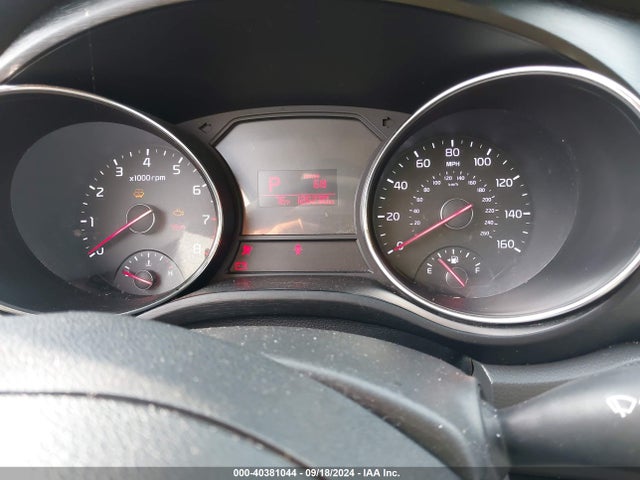 KIA SEDONA LX 2016 KNDMB5C15G6129422 Image 7