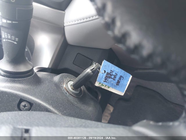 Toyota Rav4 Xle 2017 JTMWFREV9HJ117275 Image 11
