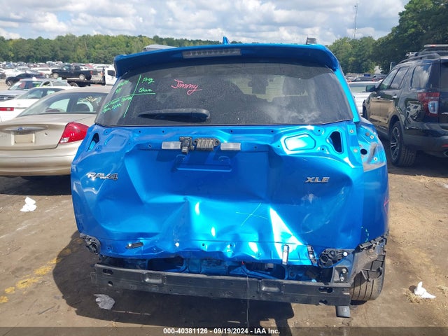 Toyota Rav4 Xle 2017 JTMWFREV9HJ117275 Image 16