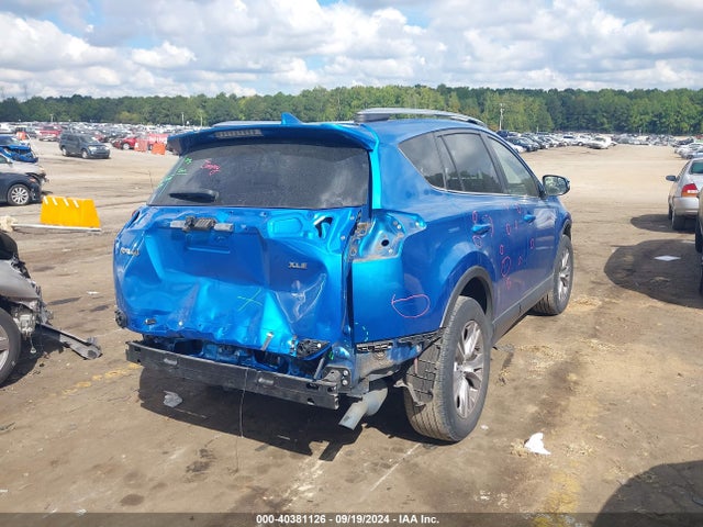 Toyota Rav4 Xle 2017 JTMWFREV9HJ117275 Image 4