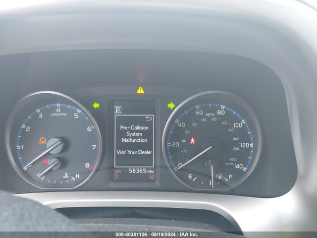 Toyota Rav4 Xle 2017 JTMWFREV9HJ117275 Image 7